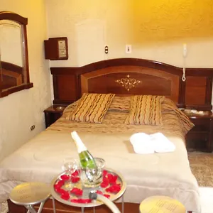 Motel Piramides De Cristal, Bogotá